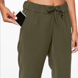 Lululemon On the Fly Crop Pants Olive (not woven)